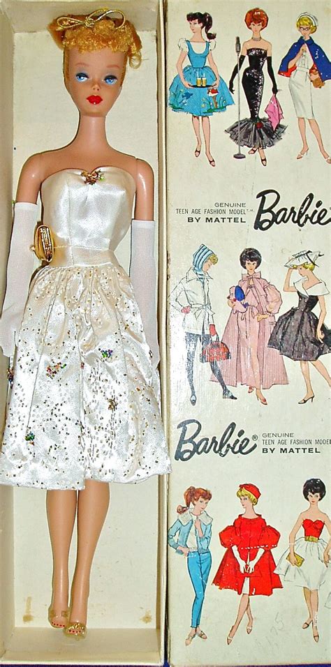 doll fashion history